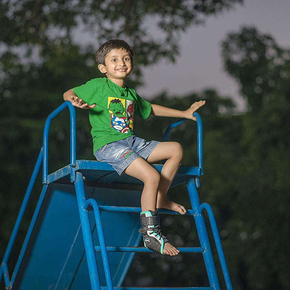 Tynor Ankle Brace D02 Child | 4-Pronged Lace-Pull Ankle Immobilisation