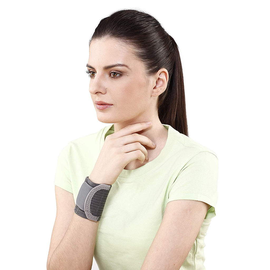 Tynor Wrist Brace Double Lock E05 | Secure Double Lock Wrist Support