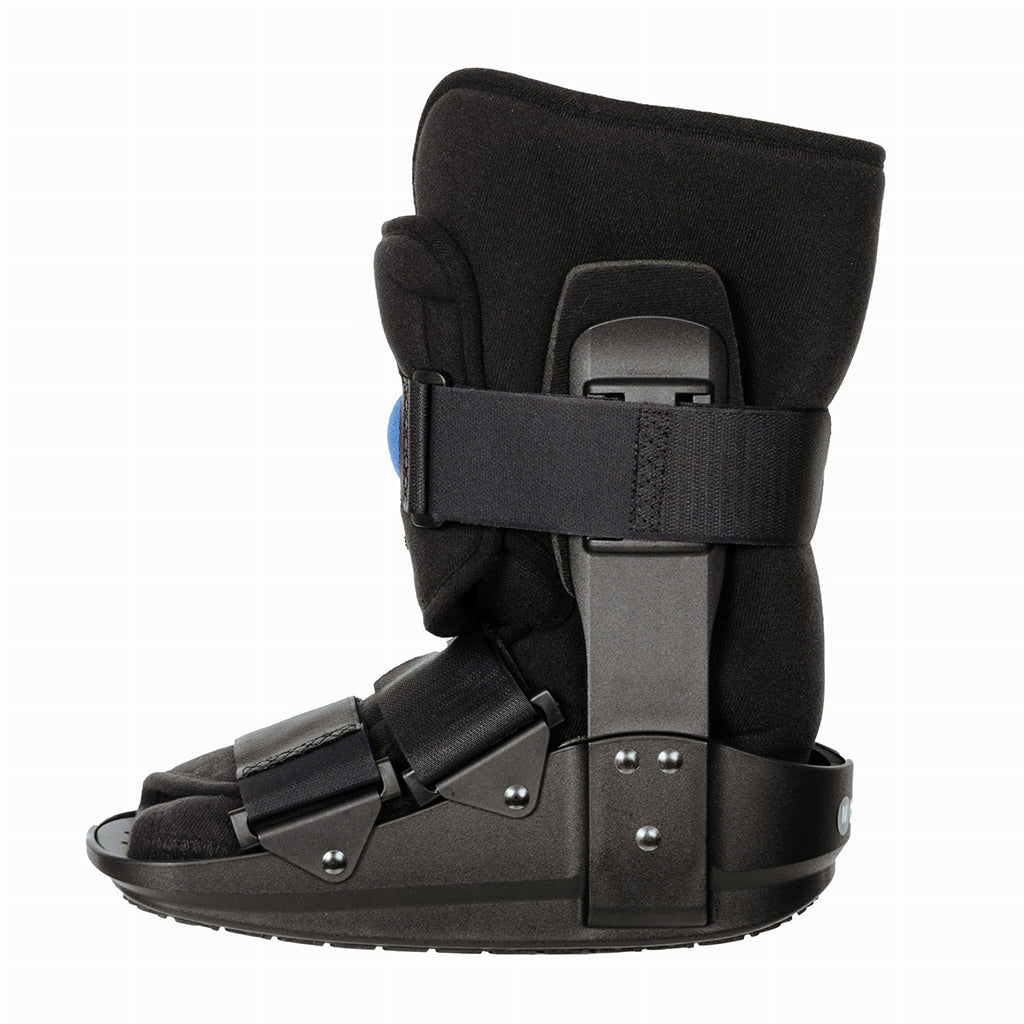 Tynor Walker Boot Air Short D52 | Moon Boot Australia